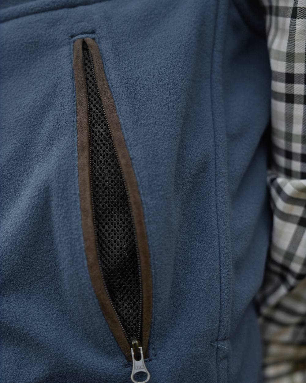 Harkila Kamko Estate WSP Reversible Waistcoat - Image 9