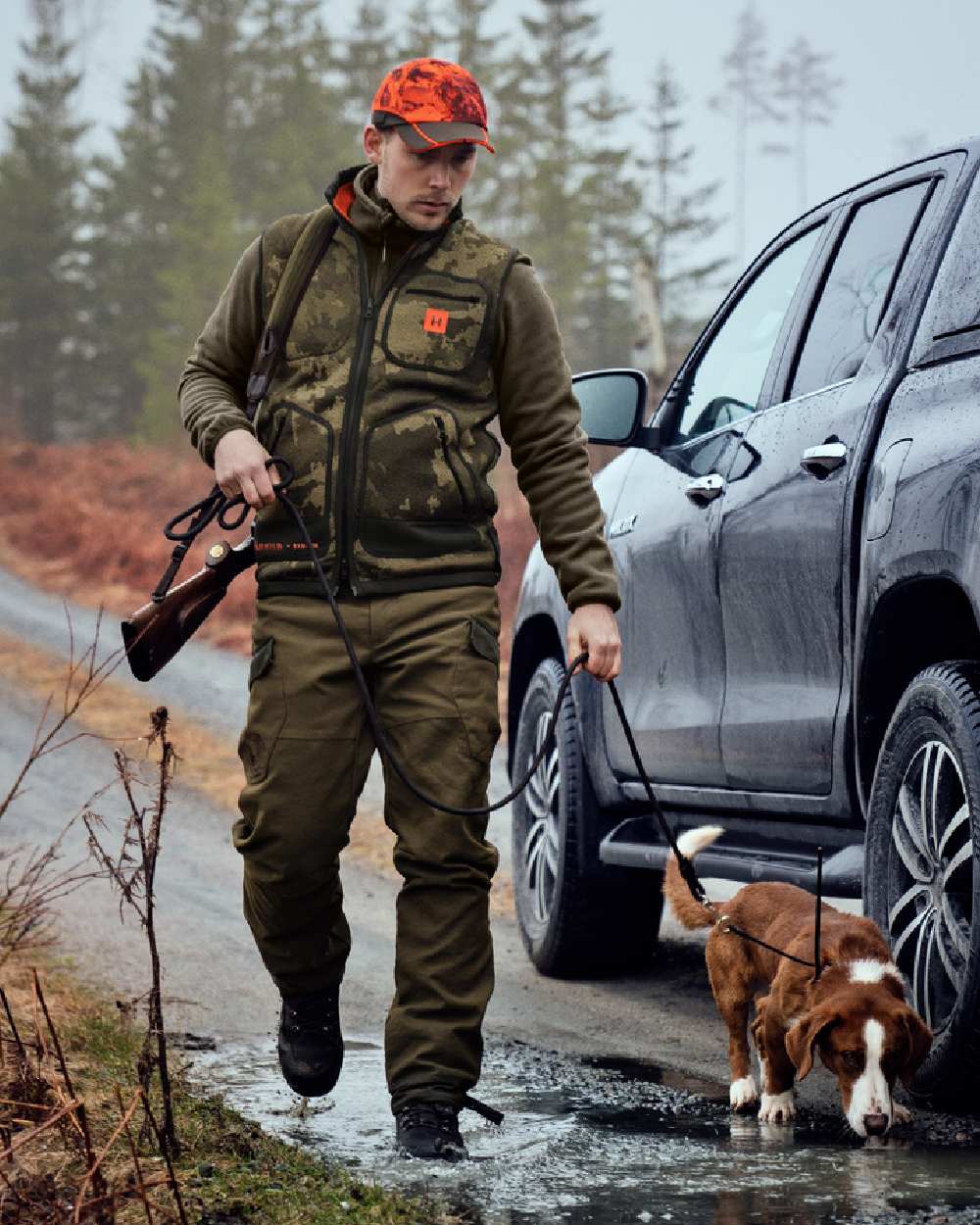 Harkila Kamko Pro Edition Reversible Hi-Vis Waistcoat - Image 2