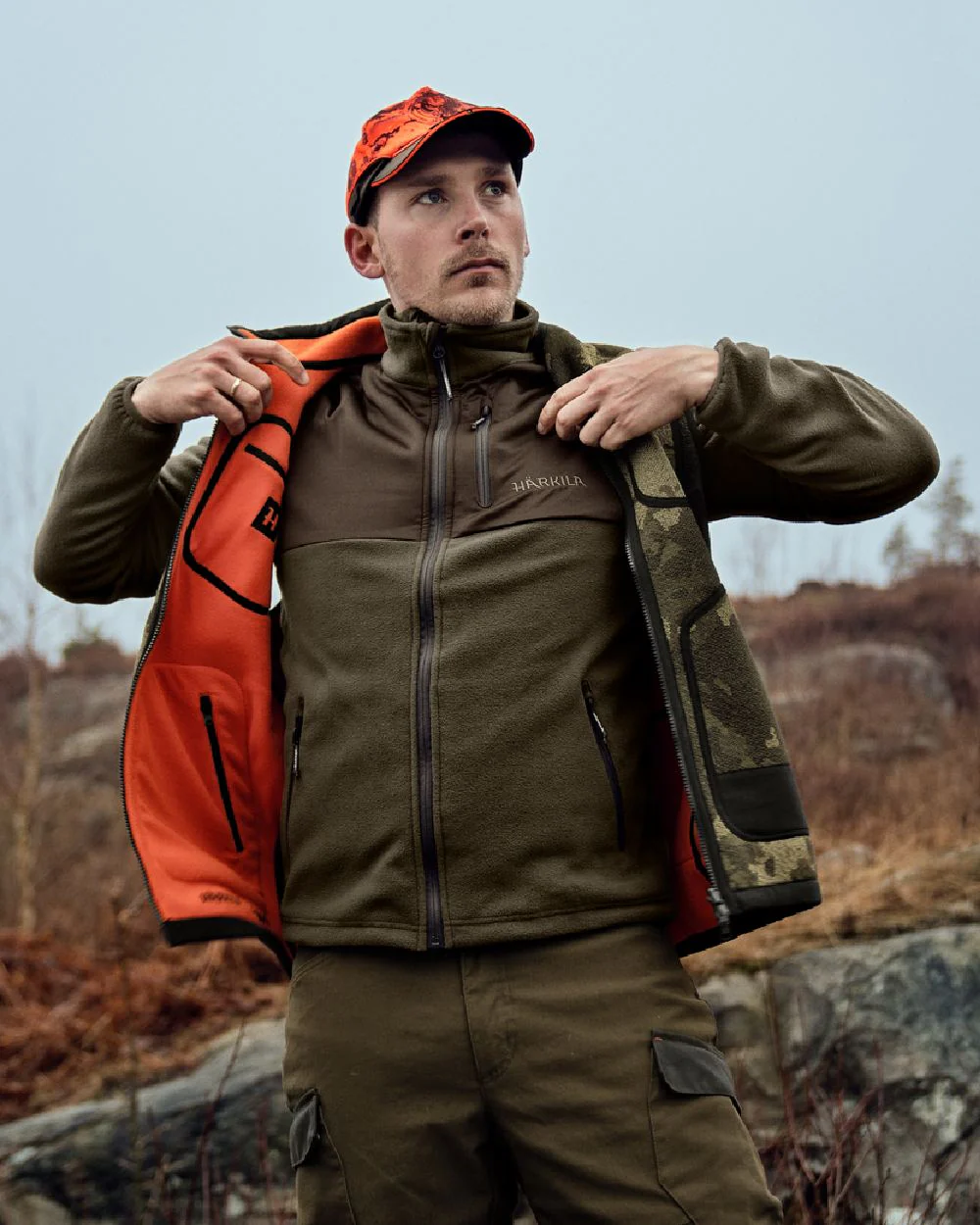 Harkila Kamko Pro Edition Reversible Hi-Vis Waistcoat - Image 5