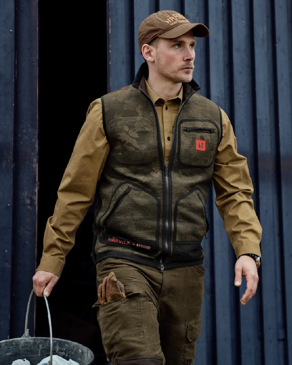 Harkila Kamko Pro Edition Reversible Waistcoat - Image 4