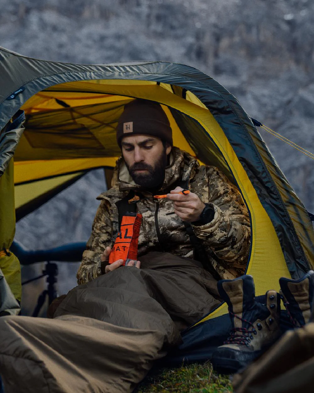 Harkila Mountain Hunter Expedition Packable Down Jacket - Image 3