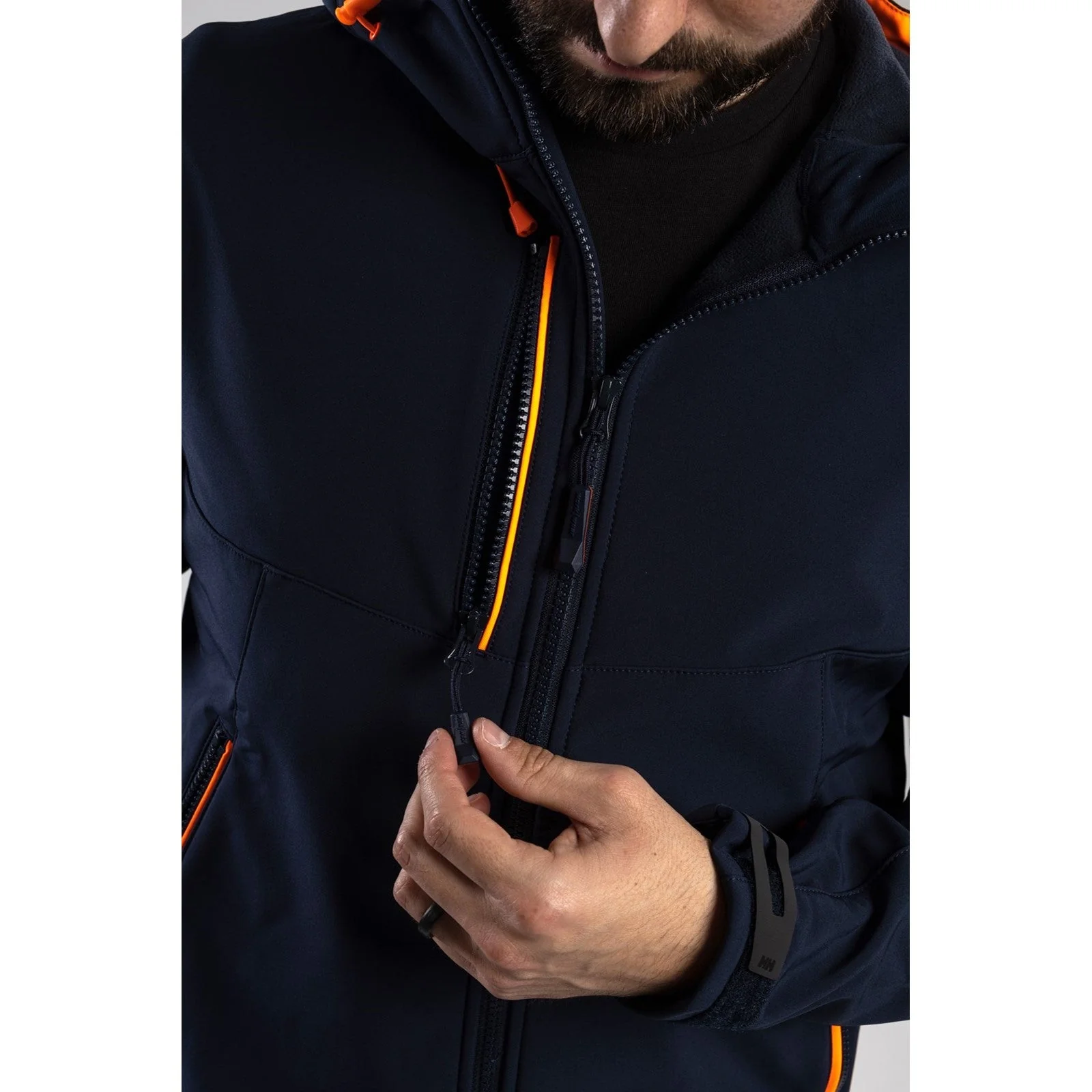 Helly Hansen Chelsea Evolution Hooded Softshell - Image 14