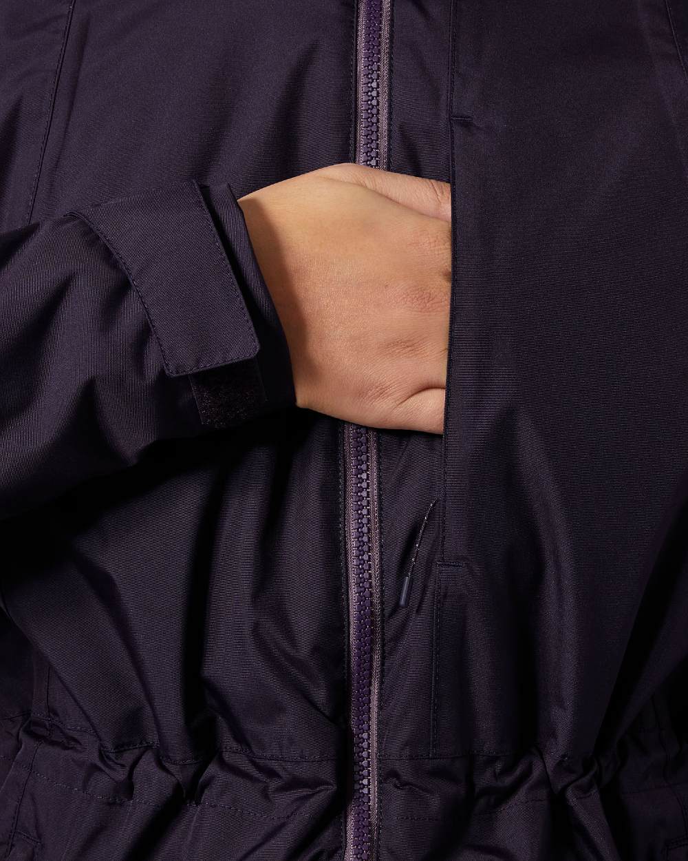 Helly Hansen Womens Aden Insulated Rain Coat - Image 10