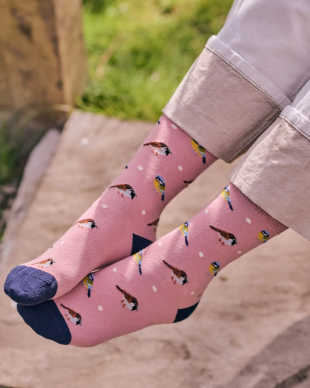 HJ Hall Womens Garden Birds Motif Socks - Image 2