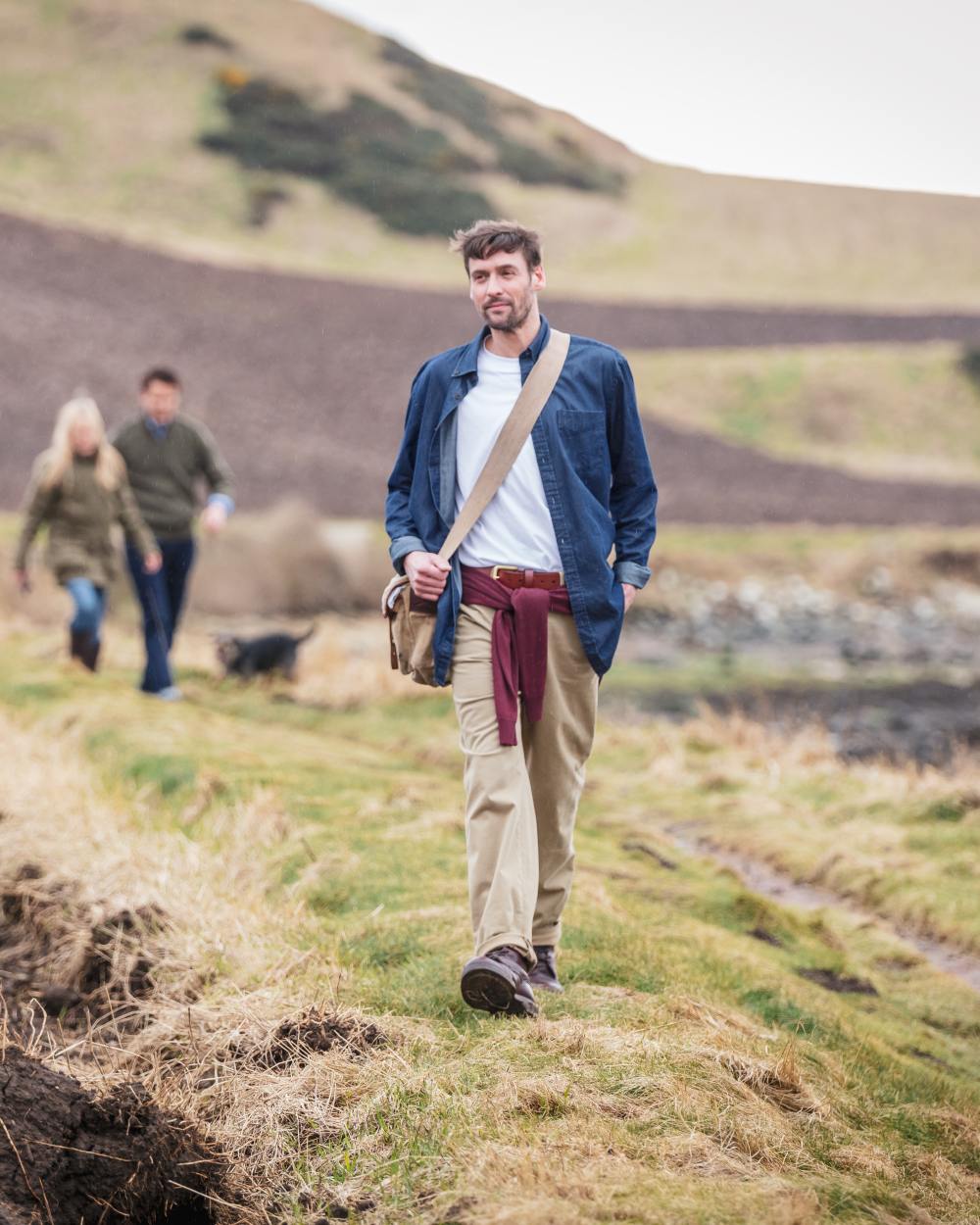 Hoggs of Fife Archerfield Denim Shirt - Image 4