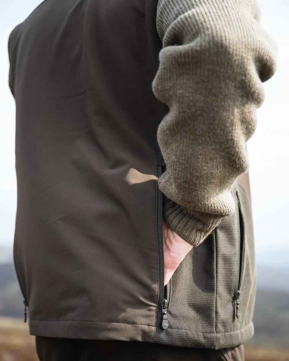 Hoggs of Fife Ardross 4-Way Active Gilet - Image 8