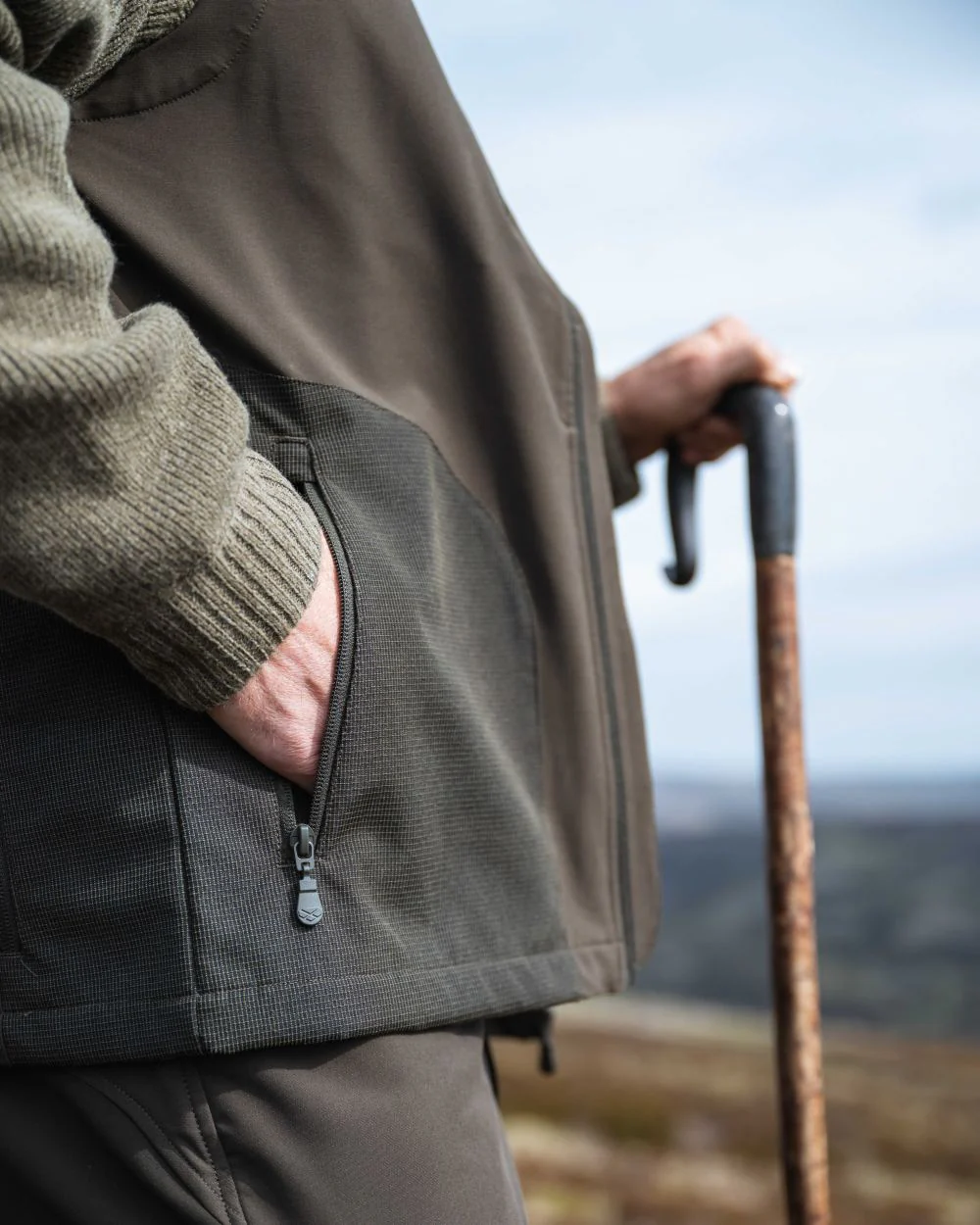 Hoggs of Fife Ardross 4-Way Active Gilet - Image 9