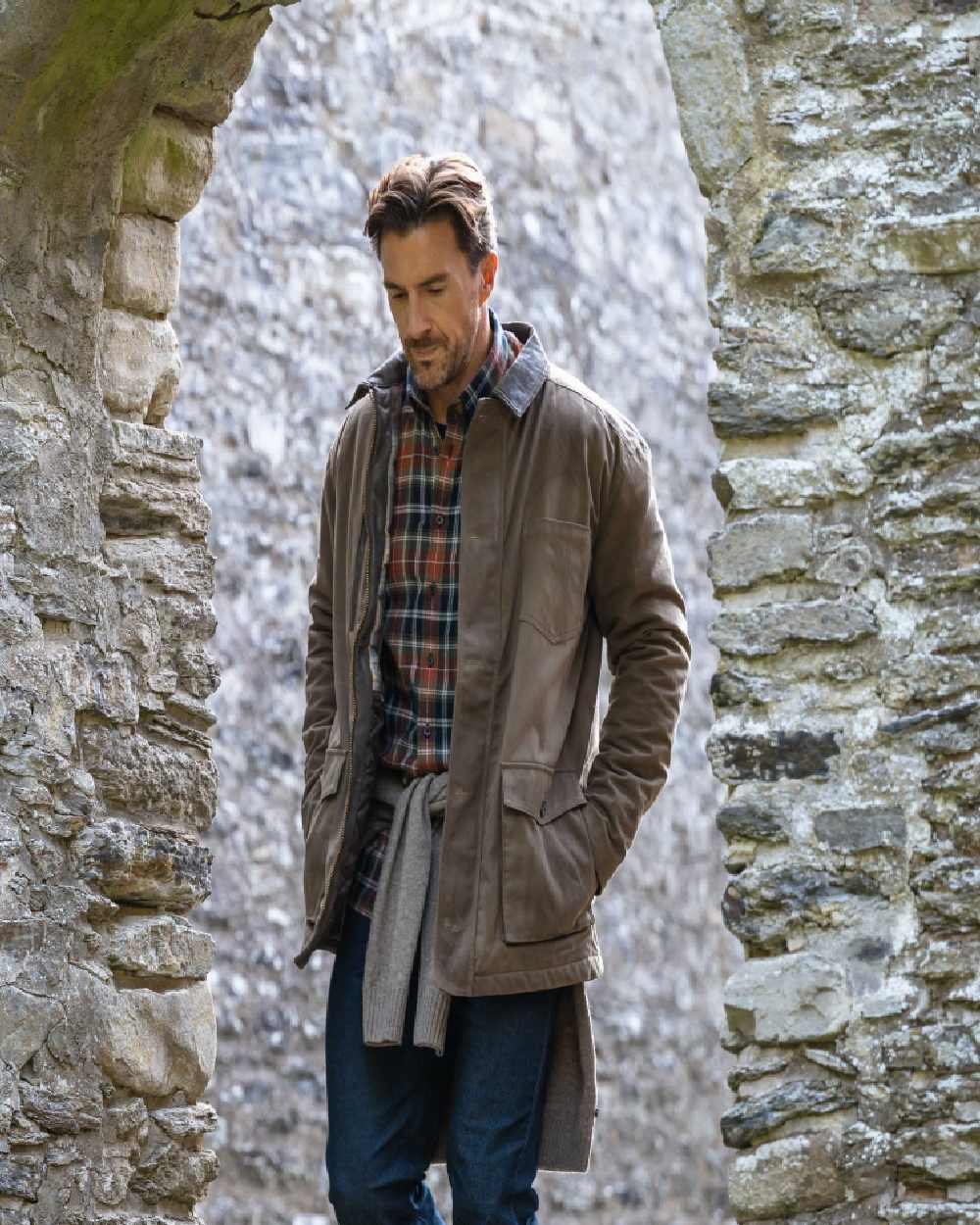 Hoggs of Fife Balerno Waxed Canvas Barn Coat - Image 3