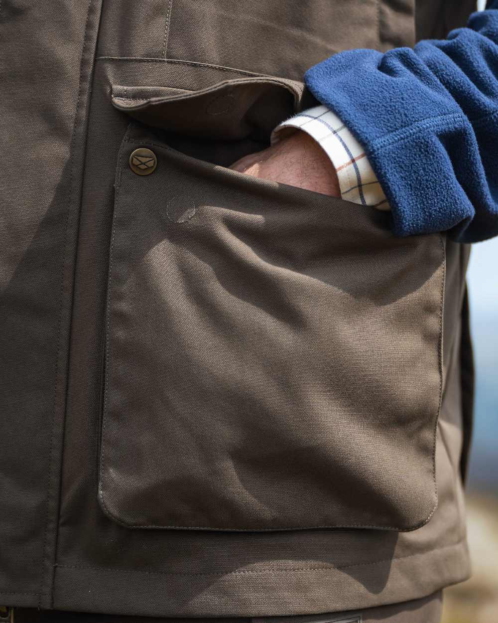 Hoggs of Fife Ballater Waterproof Field Waistcoat - Image 3