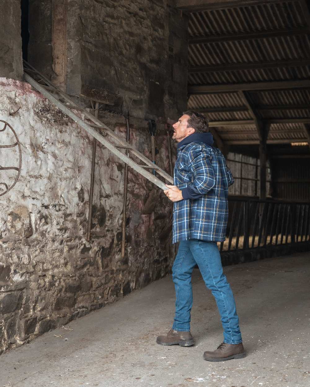 Hoggs of Fife Brunton Fleece Shacket - Image 4