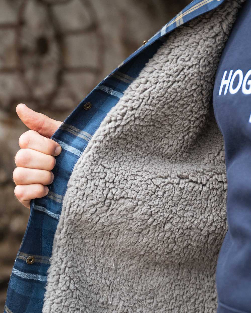 Hoggs of Fife Brunton Fleece Shacket - Image 5