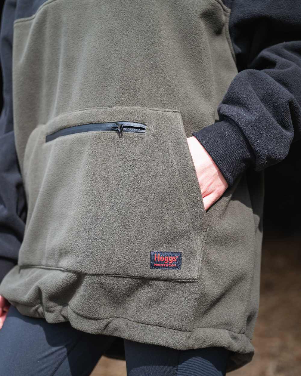 Hoggs of Fife Green King II Stormproof Bonded Hoodie - Image 4