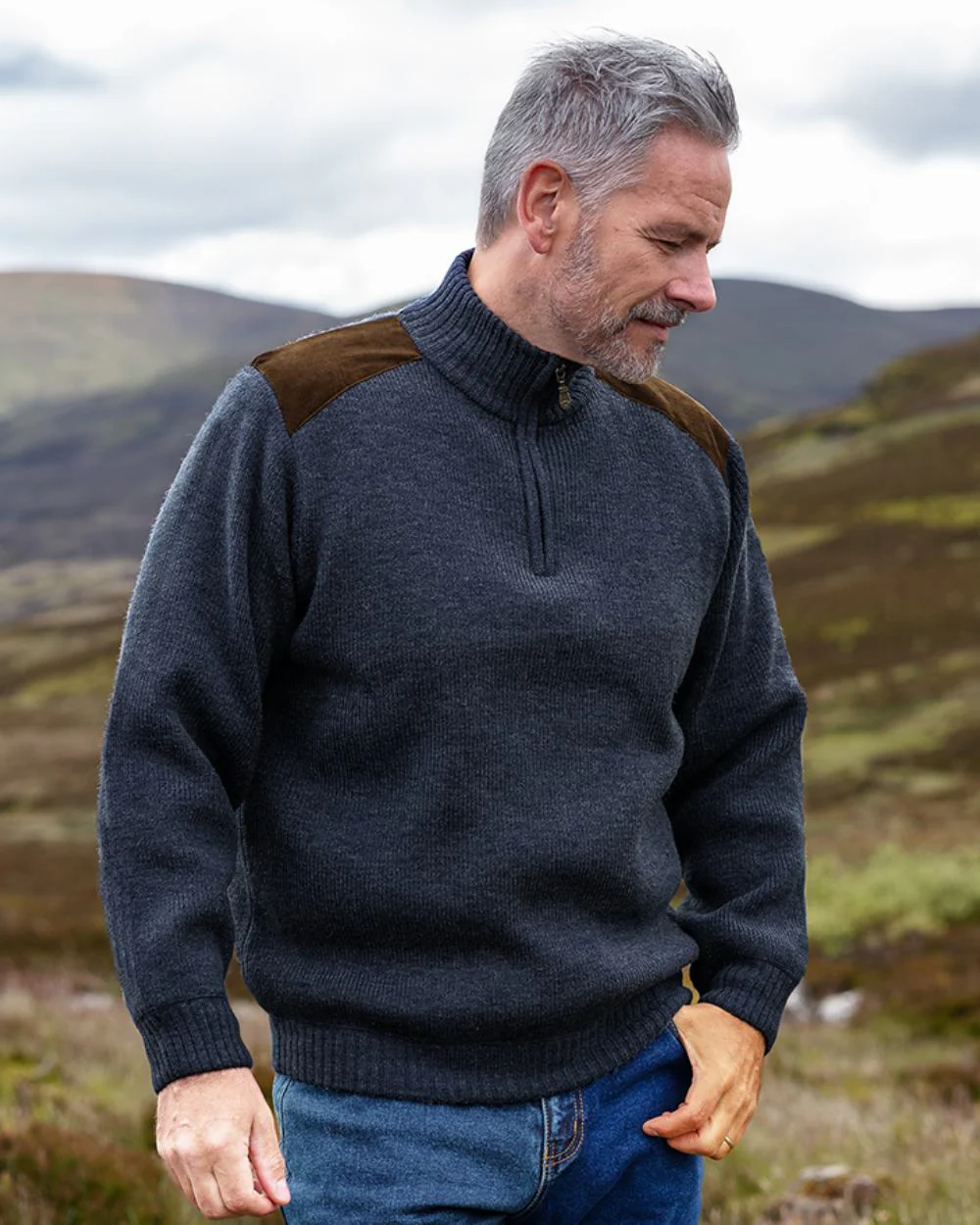 Hoggs of Fife Hebrides II Quarter Zip Windproof Pullover - Image 12
