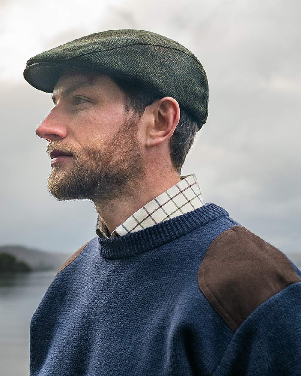 Hoggs of Fife Herringbone Waterproof Tweed Flat Cap - Image 4