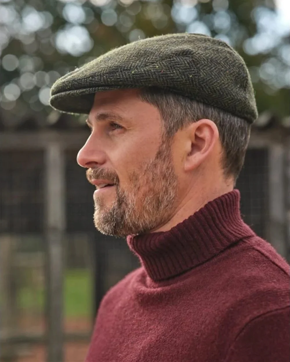 Hoggs of Fife Herringbone Waterproof Tweed Flat Cap - Image 6