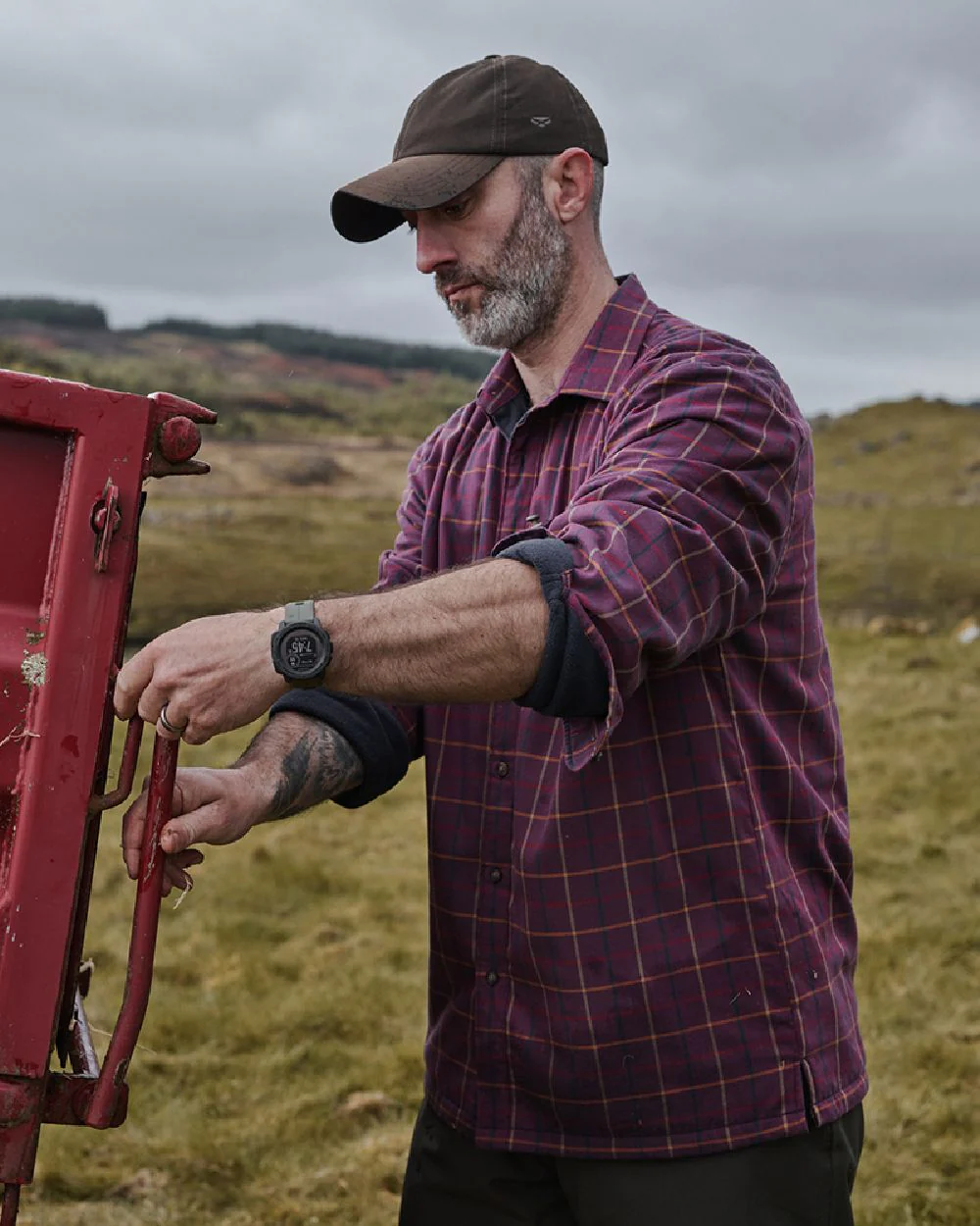 Hoggs of Fife Micro Fleece Lined Shirt - Image 32