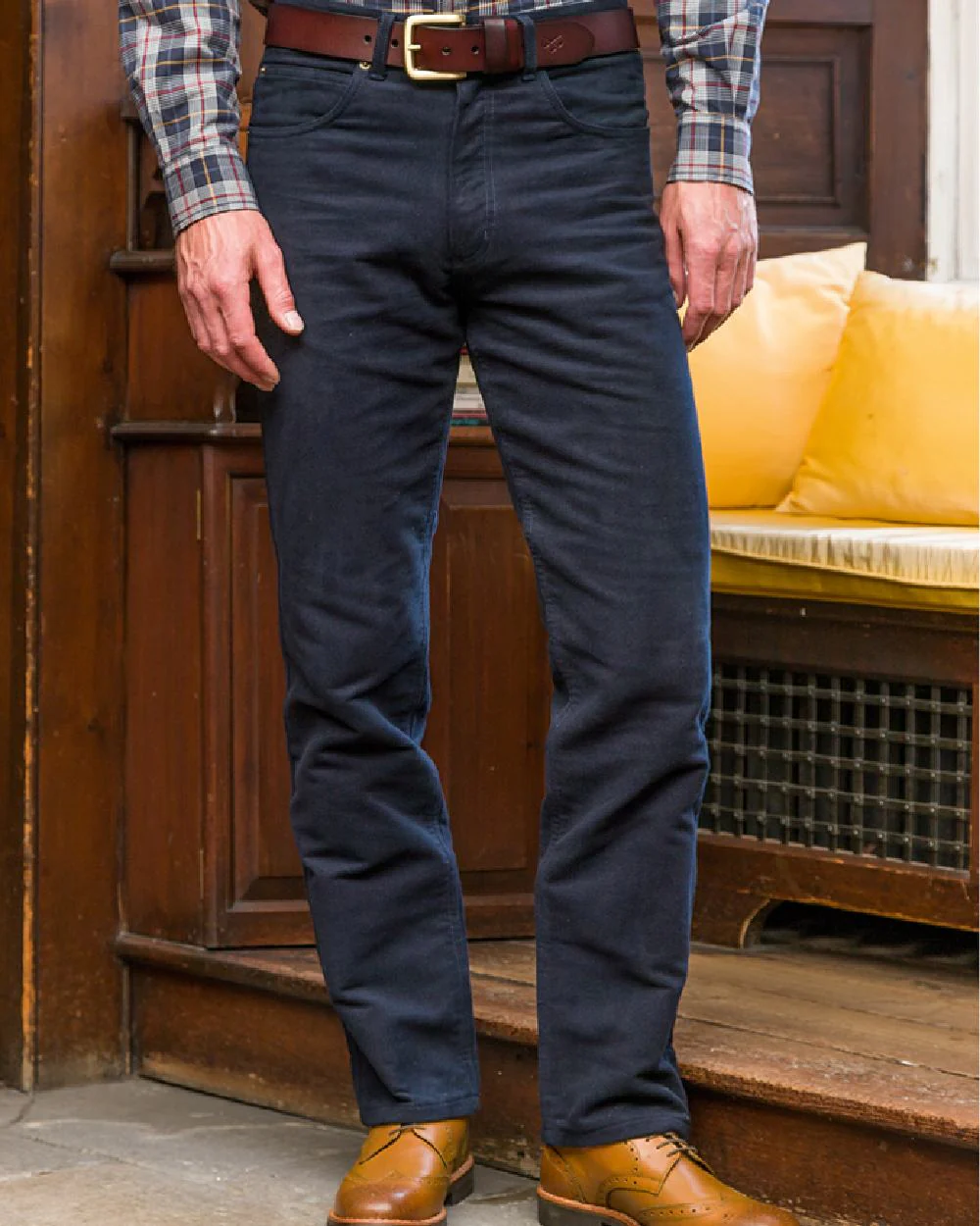 Hoggs of Fife Monarch II Moleskin Jeans - Image 11