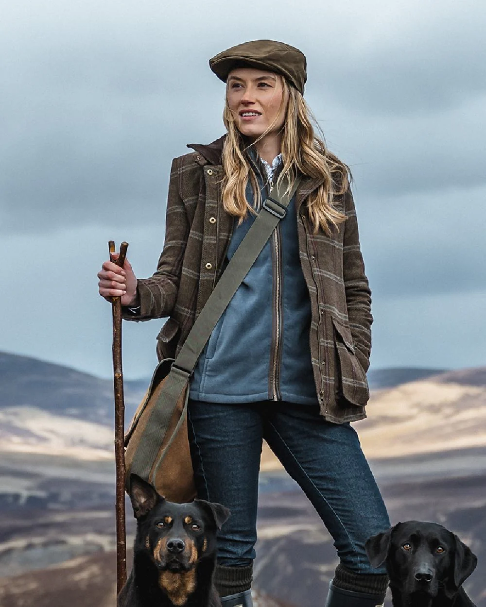 Hoggs of Fife Musselburgh Tweed Field Coat - Image 3
