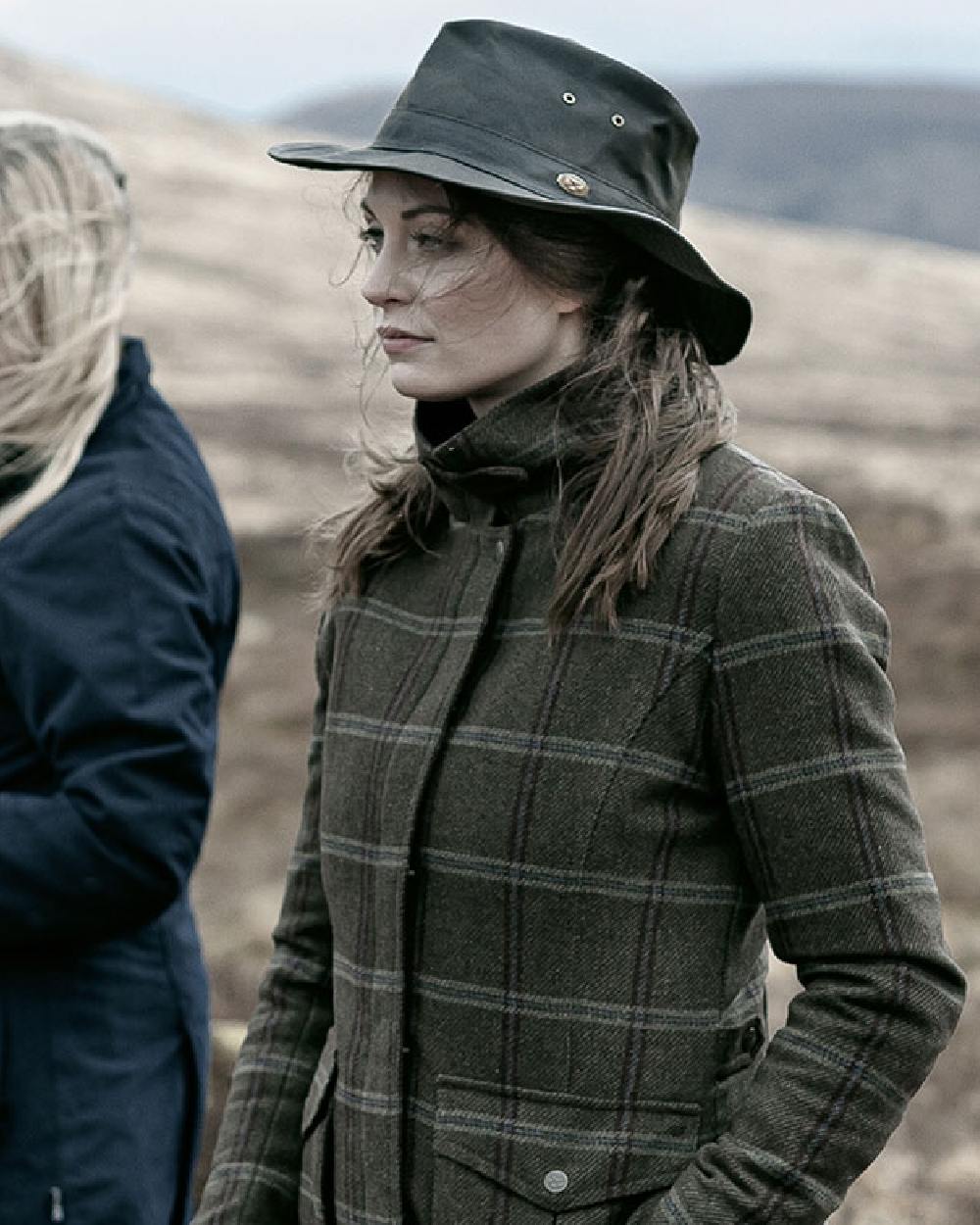 Hoggs of Fife Musselburgh Tweed Field Coat - Image 5