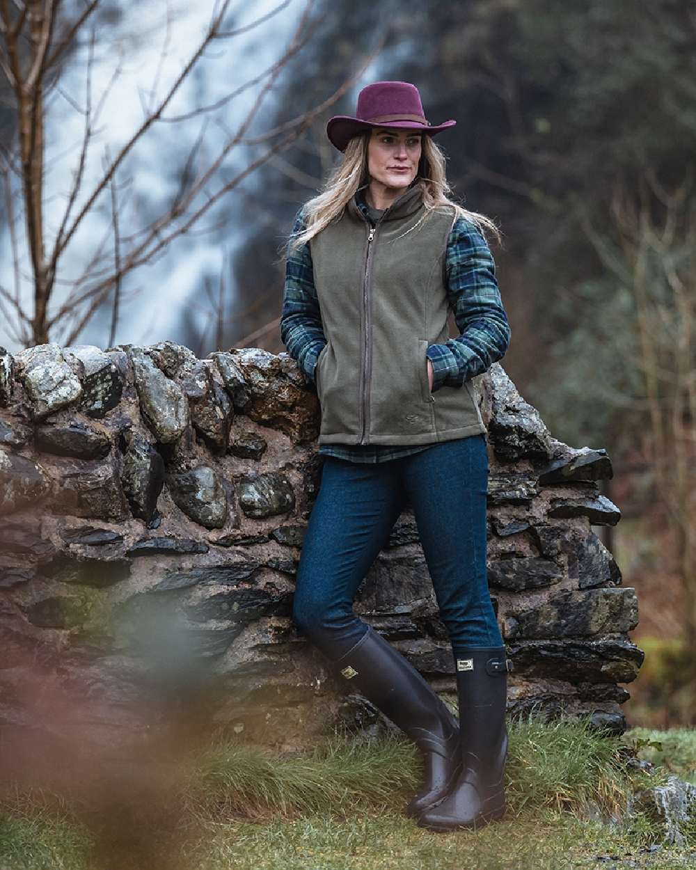 Hoggs of Fife Stenton Ladies Fleece Gilet - Image 2