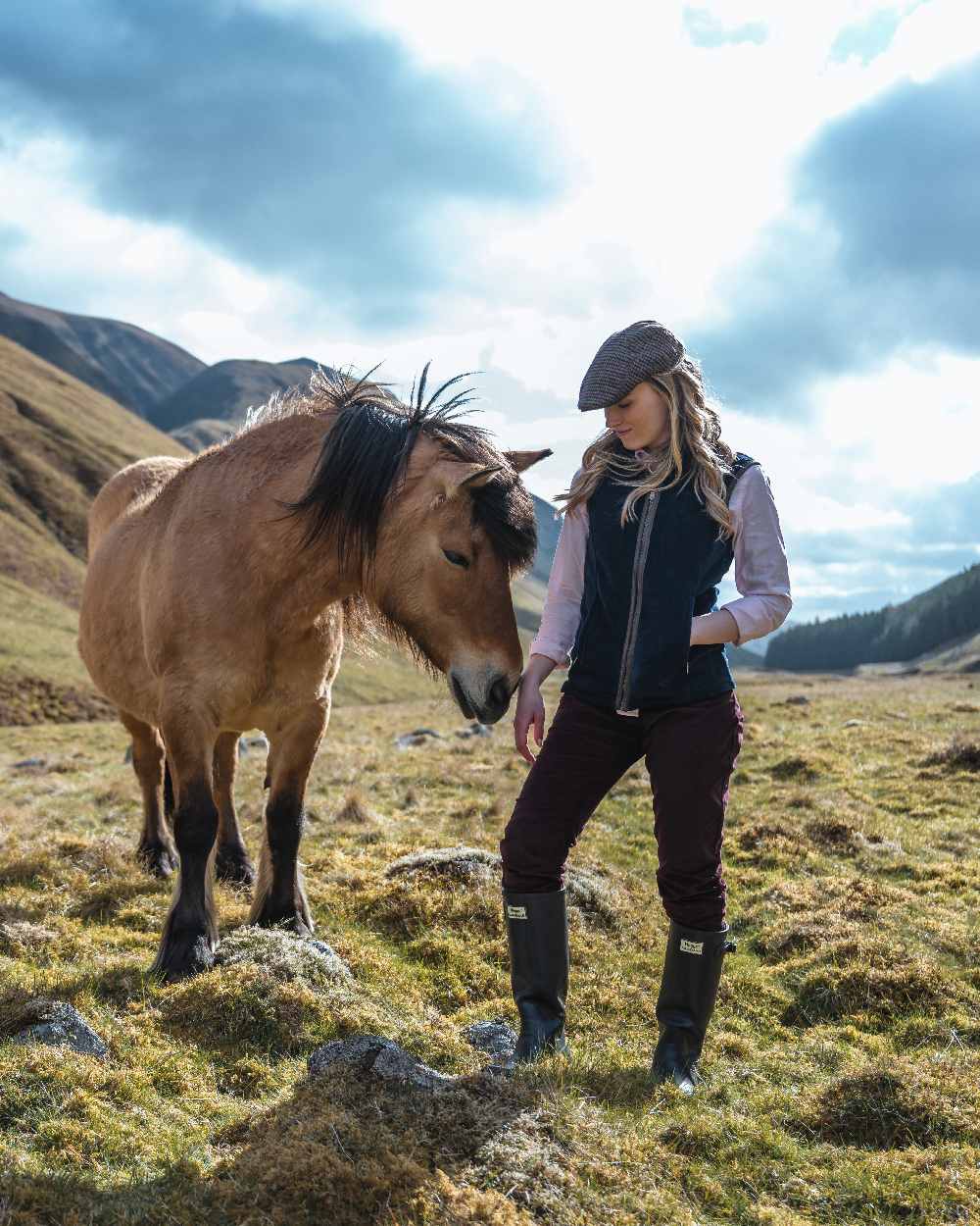 Hoggs of Fife Stenton Ladies Fleece Gilet - Image 22