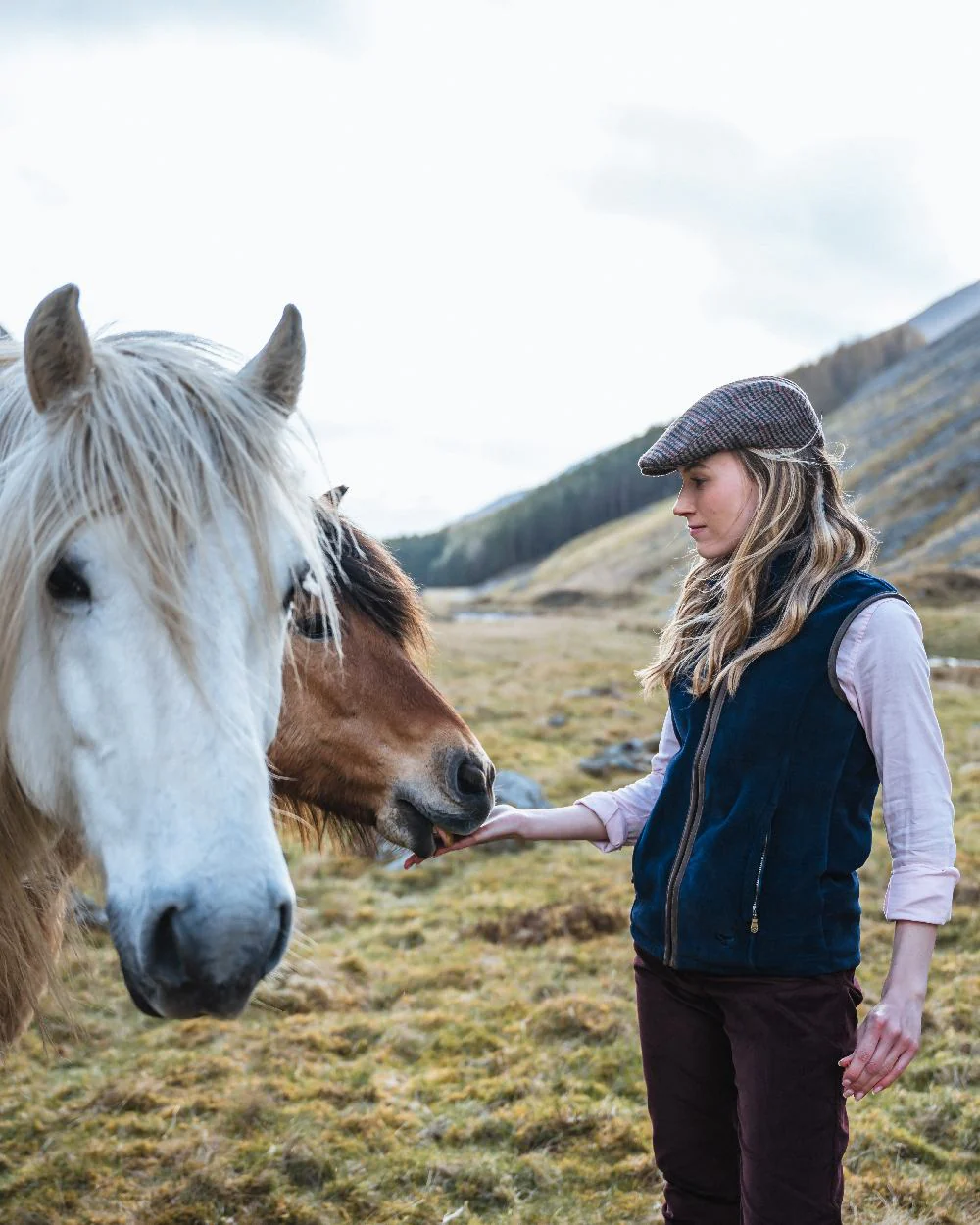 Hoggs of Fife Stenton Ladies Fleece Gilet - Image 25