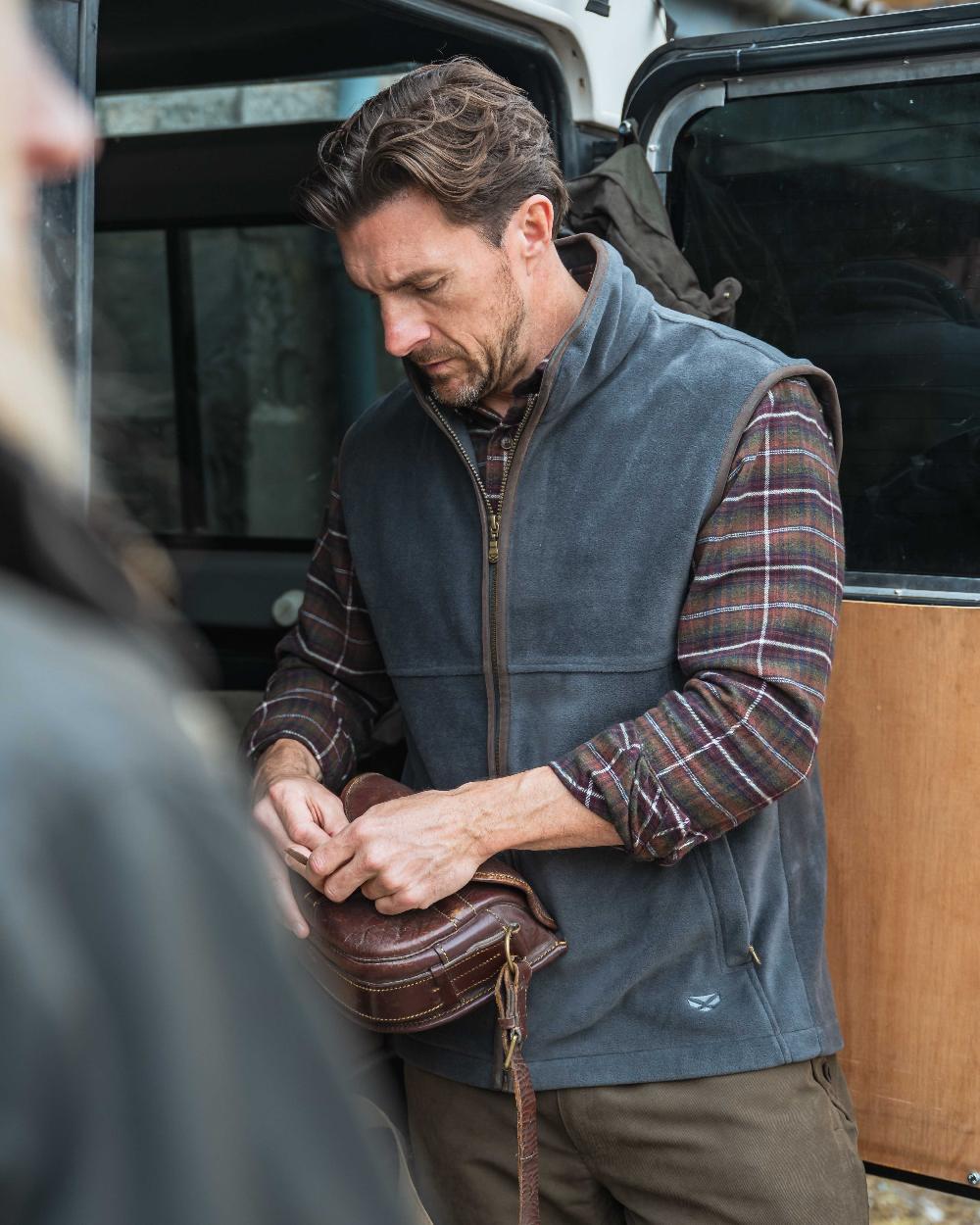 Hoggs of Fife Stenton Technical Fleece Gilet - Image 28