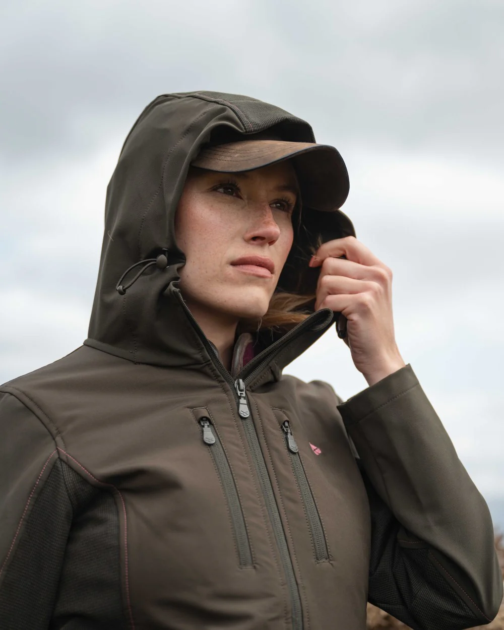 Hoggs of Fife Womens Ardross 4-Way Active Jacket - Image 3