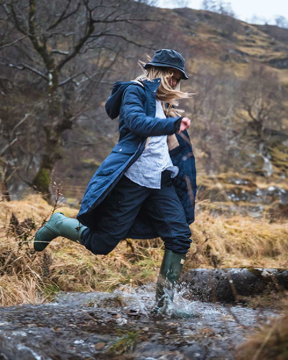Hoggs of Fife Womens Walker Long Coat - Image 13