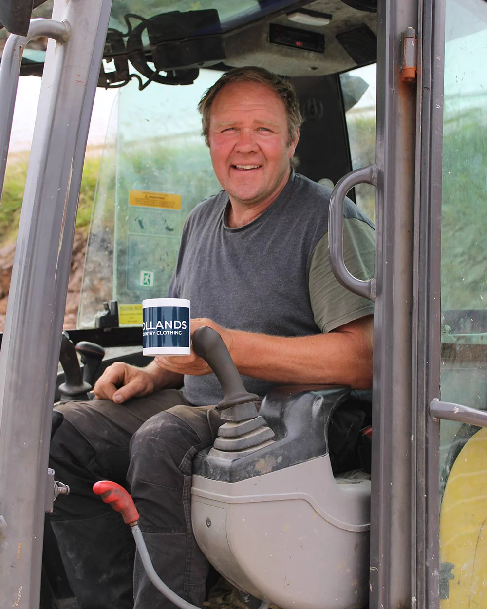 Hollands Country Mug - Image 2