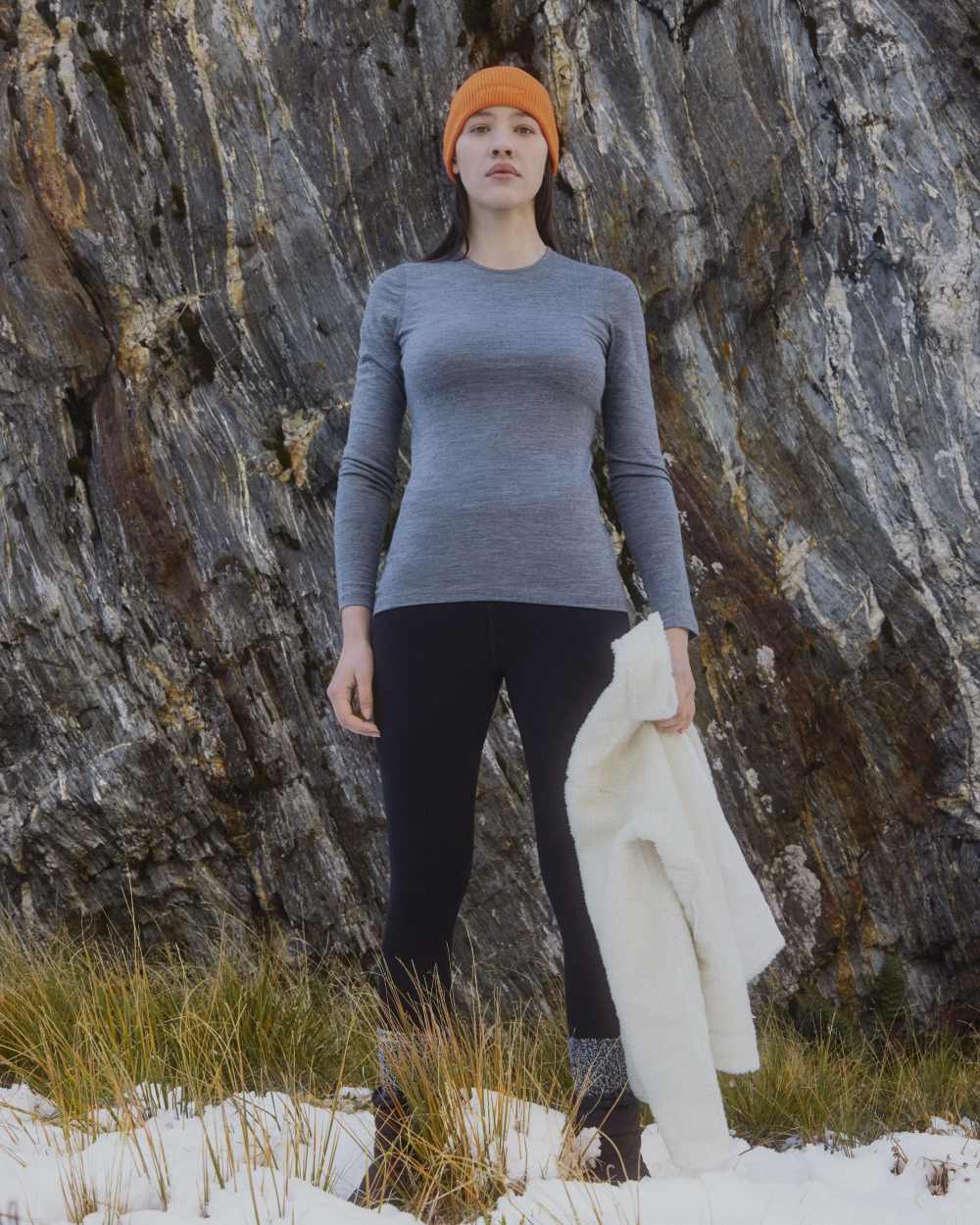 Icebreaker Womens Merino 200 Oasis Crew Thermal Top - Image 36