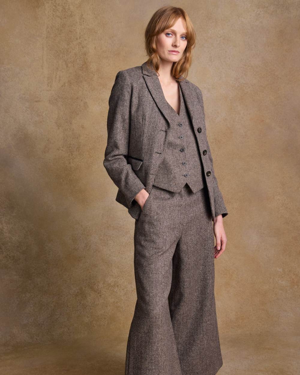 Jack Murphy Womens Tara Tweed Hacking Jacket - Image 22
