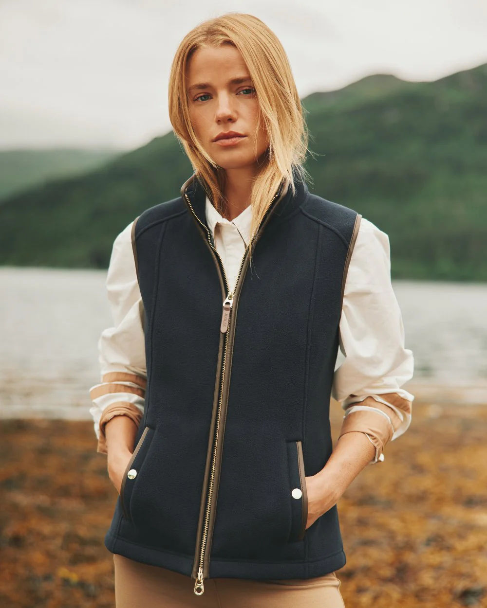 Joules Fairbourne Fleece Gilet - Image 3