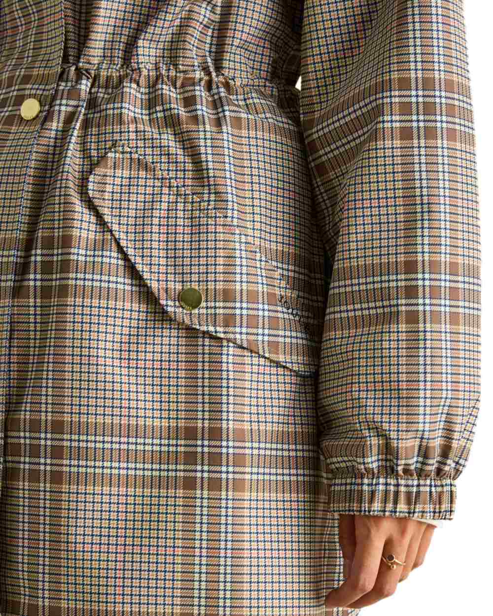 Joules Holkham Waterproof Packable Raincoat With Hood - Image 6
