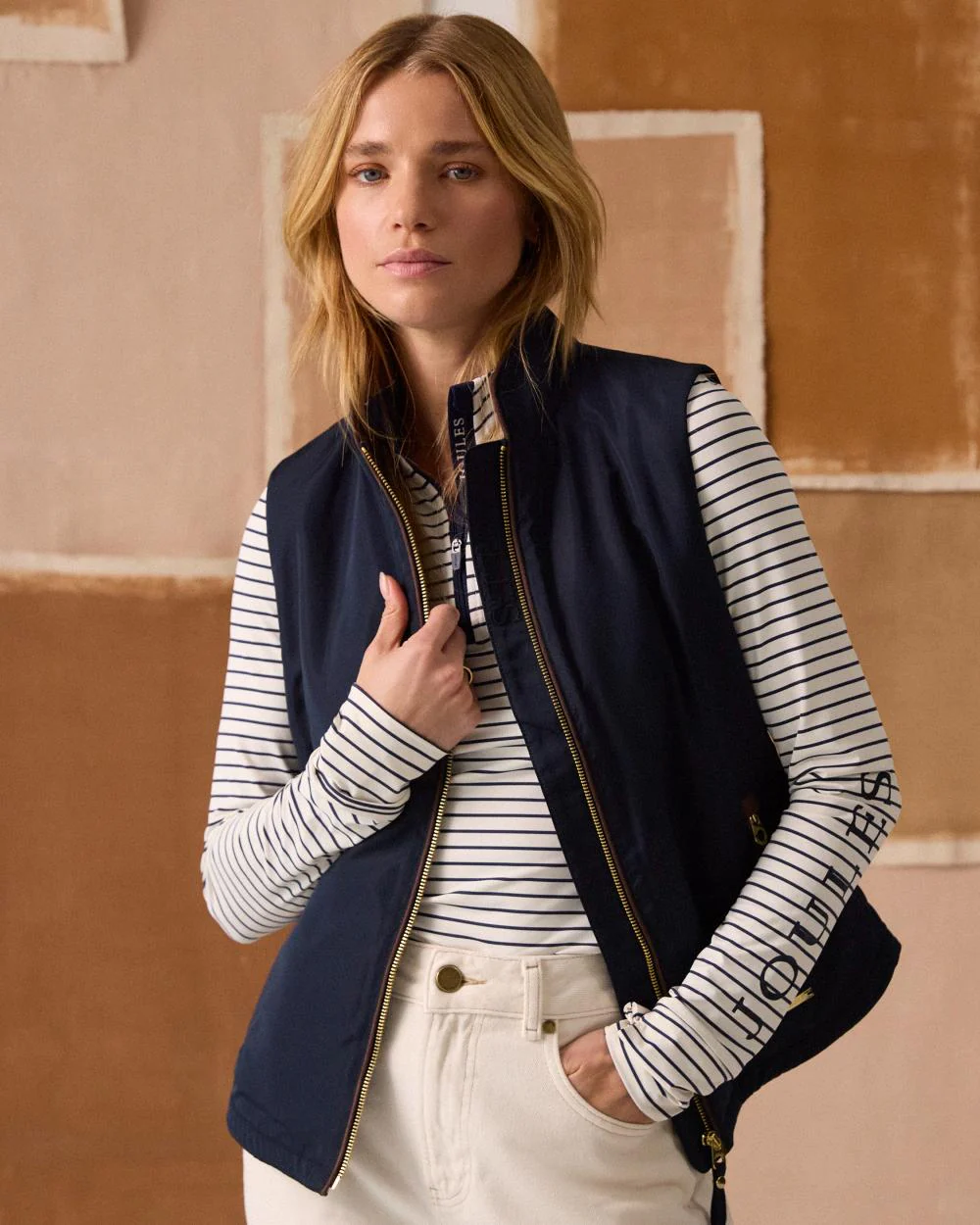 Joules Womens Farnham Fleece Lined Lightweight Gilet - Image 5
