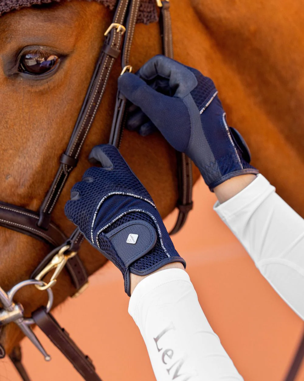 LeMieux 3D Mesh Riding Gloves - Image 10
