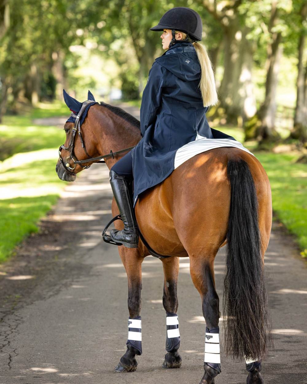LeMieux Amelie Lightweight Waterproof Riding Coat - Image 3