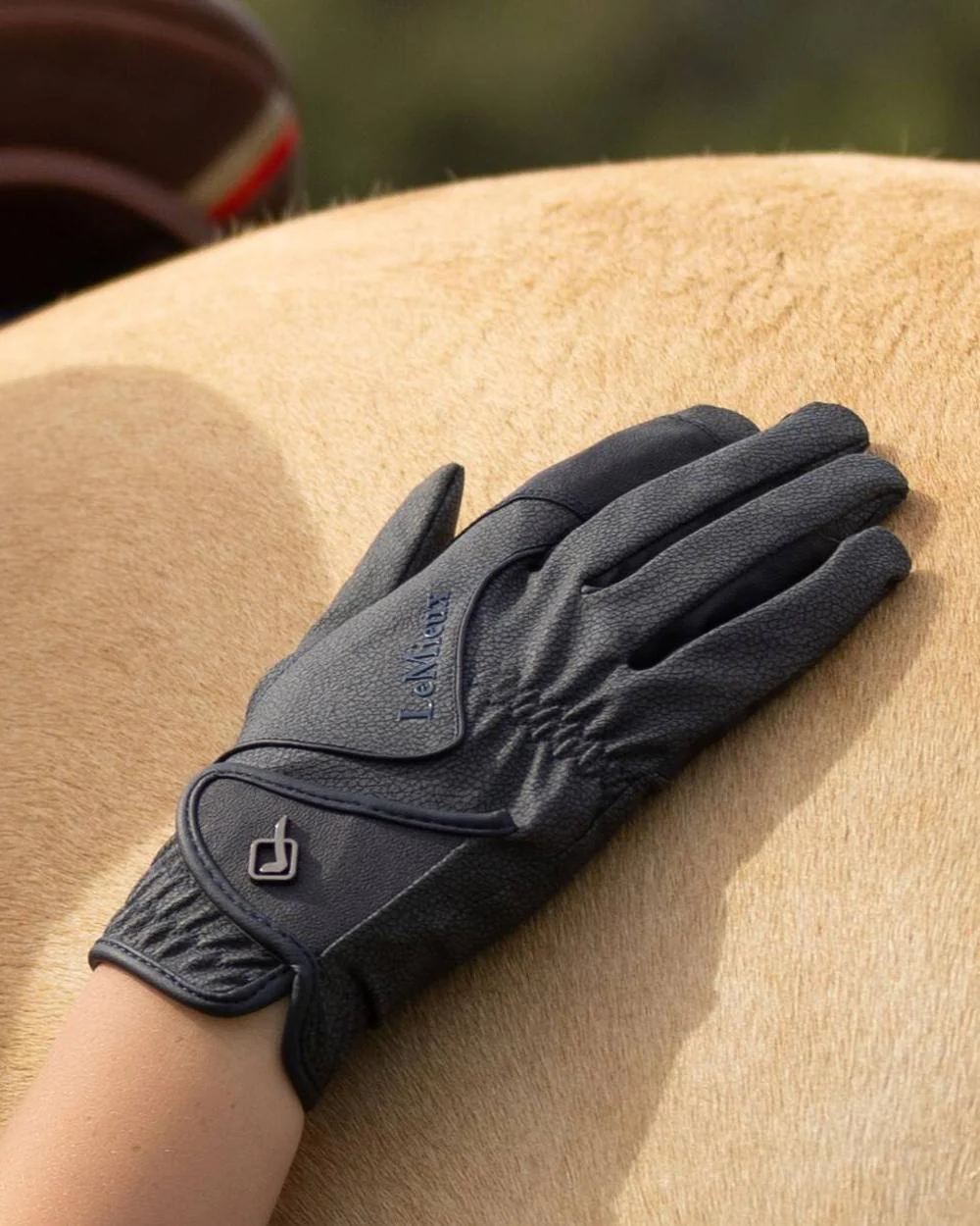 LeMieux Close Contact Gloves - Image 8