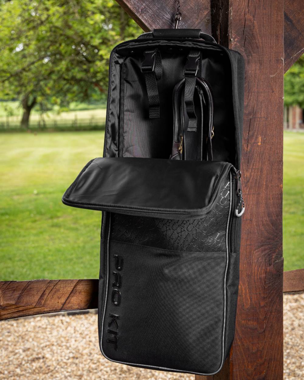 LeMieux Elite Pro Bridle Bag - Image 3