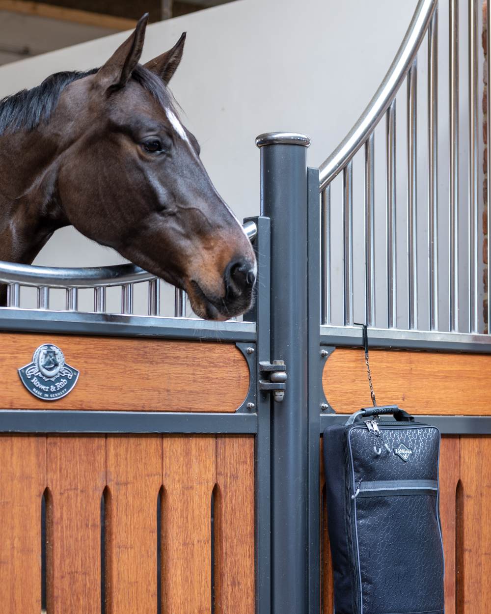 LeMieux Elite Pro Bridle Bag - Image 5