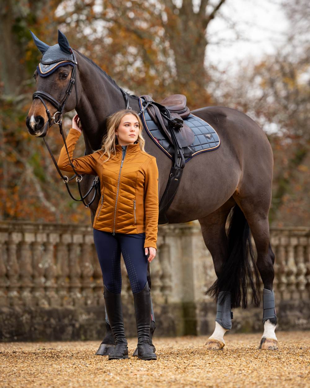 LeMieux Loire Classic Close Contact Square - Image 11