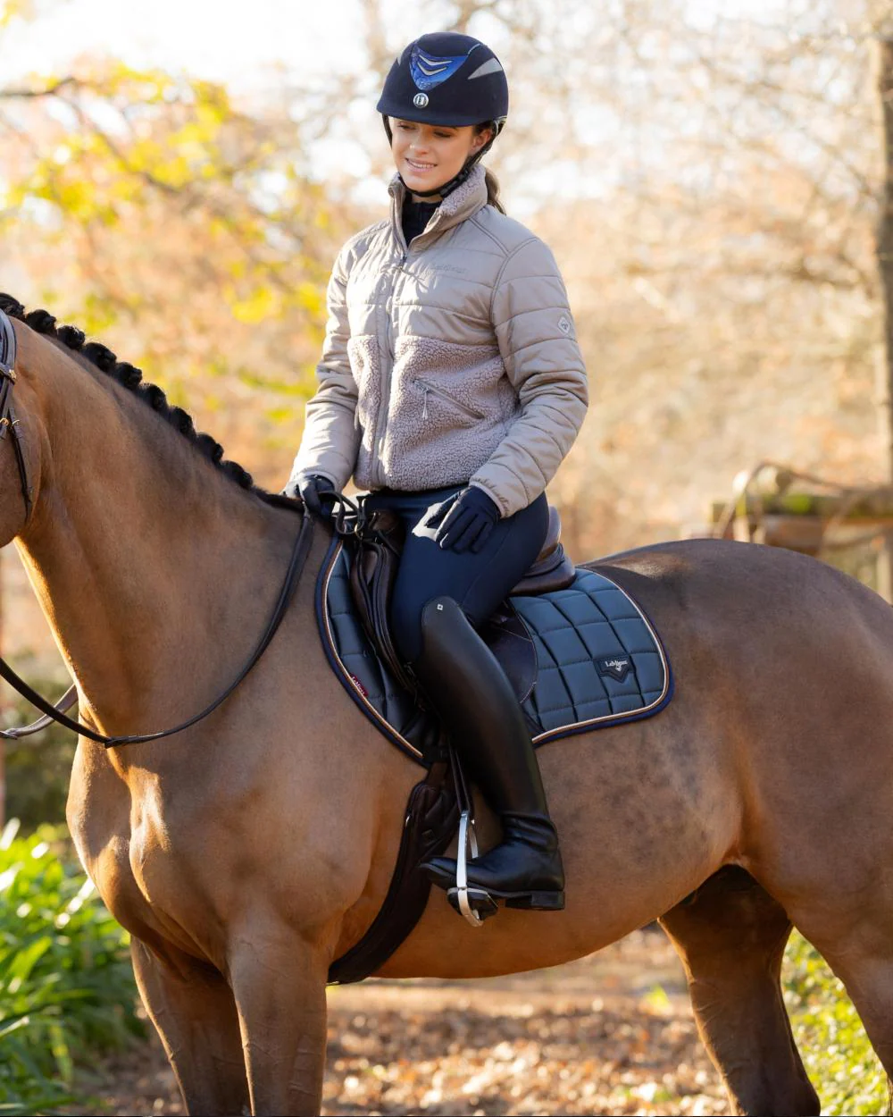LeMieux Loire Classic Close Contact Square - Image 13