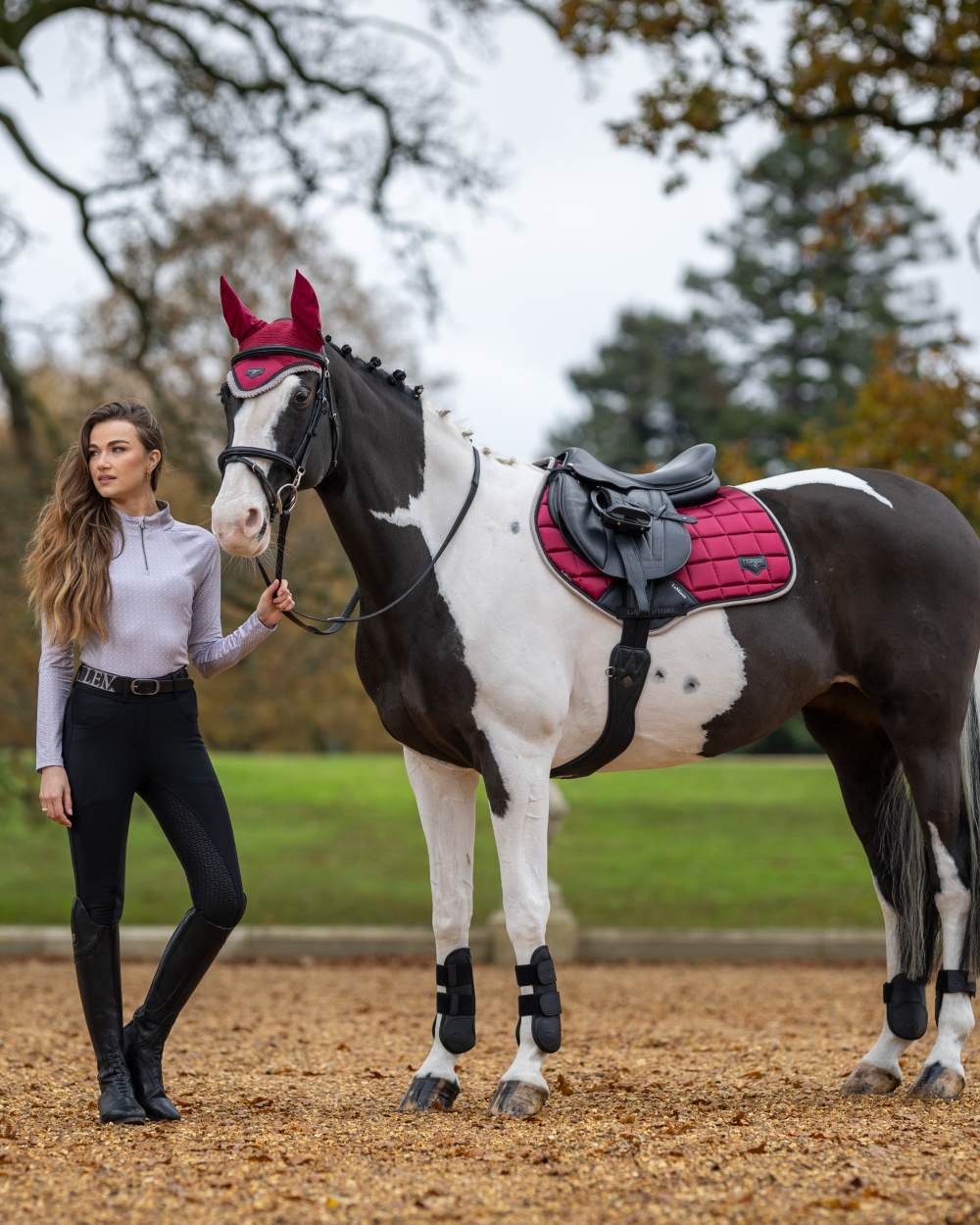 LeMieux Loire Classic Close Contact Square - Image 2