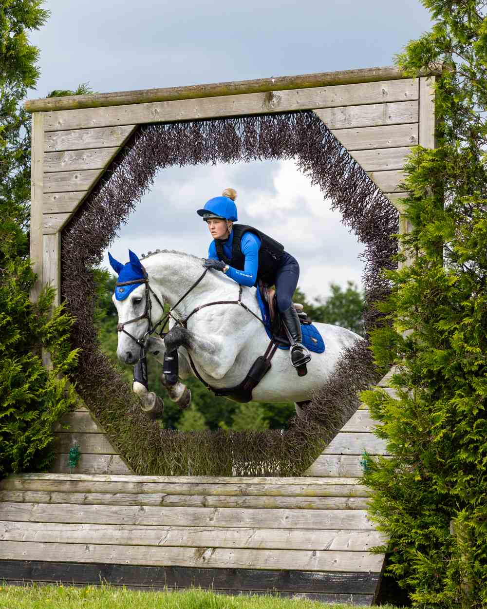 LeMieux Loire Close Contact Square - Image 2