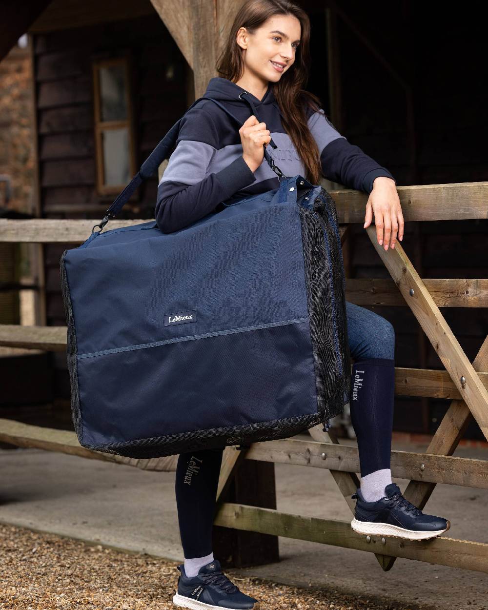 LeMieux Saddle Pad Carry Bag - Image 3