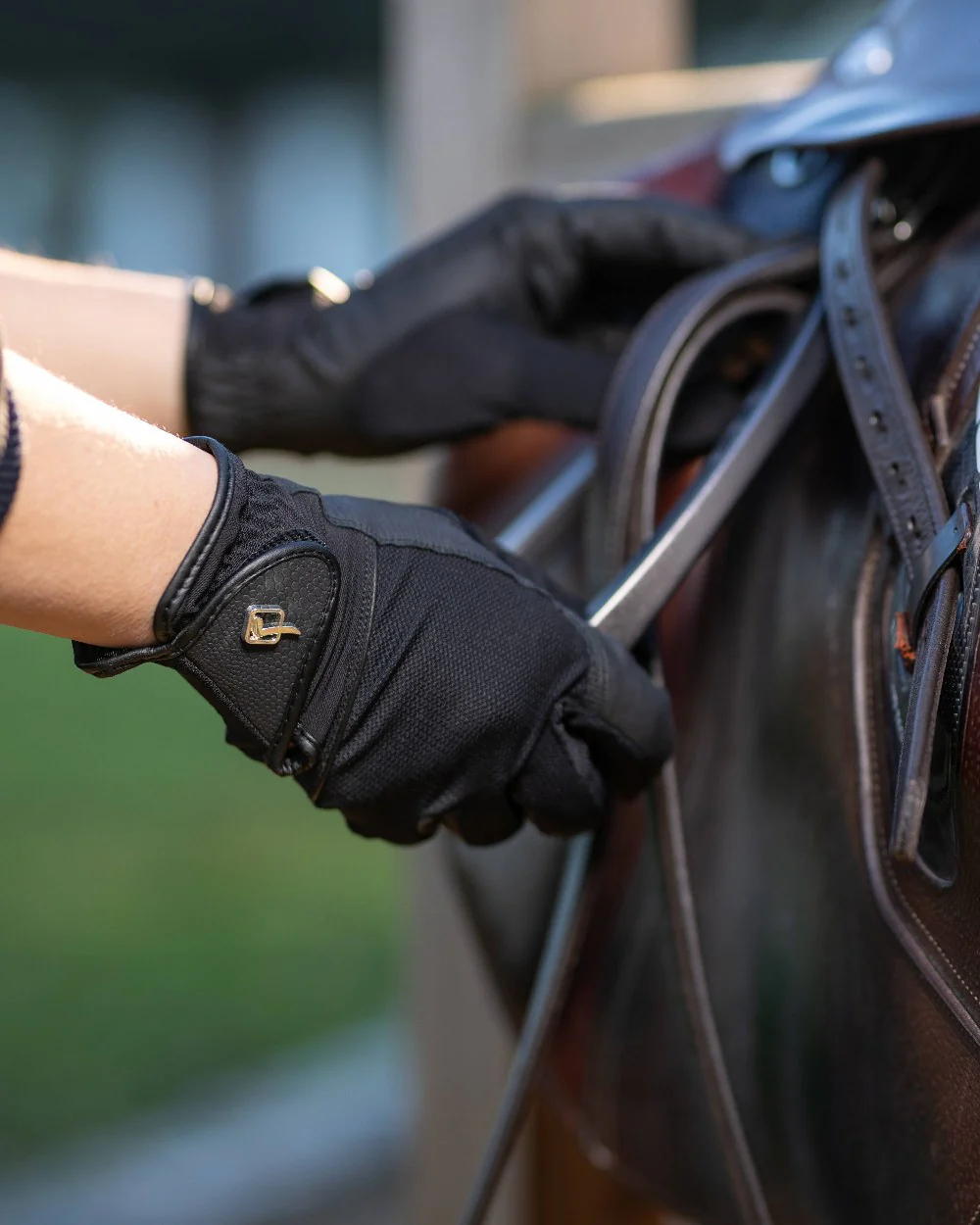 LeMieux Pro Mesh Gloves - Image 2