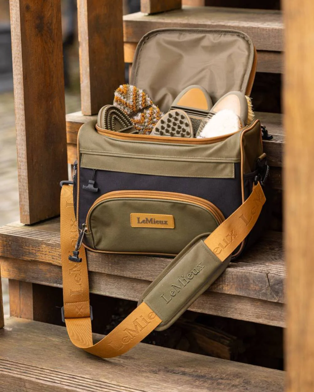 LeMieux ProKit Lite Grooming Bag - Image 8