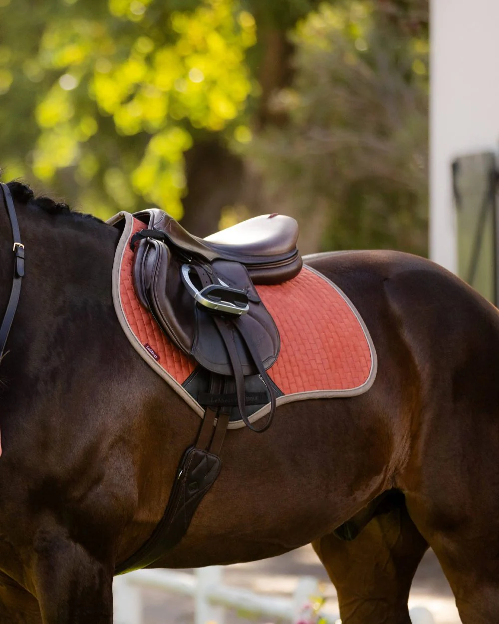 LeMieux Suede Close Contact Square Saddle Pad - Image 2
