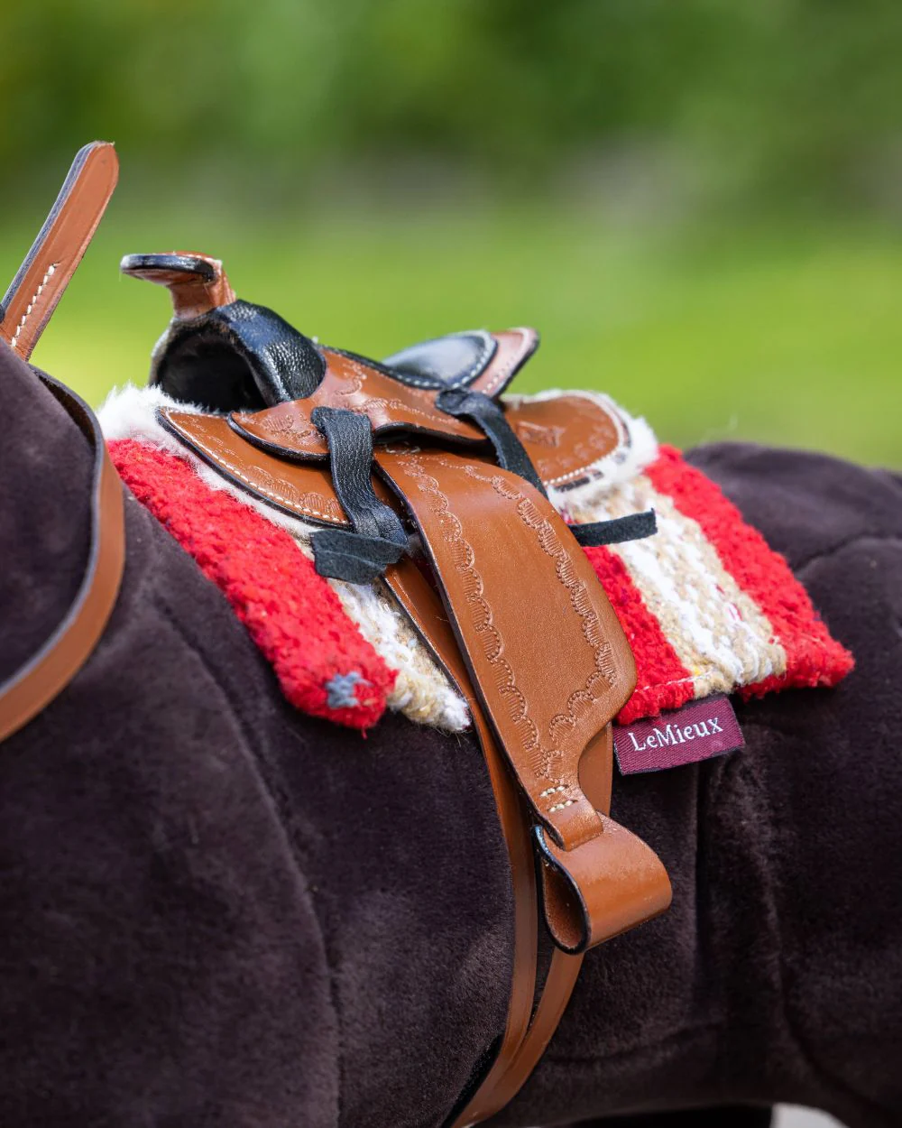 LeMieux Toy Pony Western Saddle - Image 6