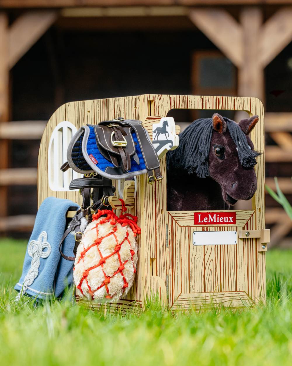 LeMieux Toy Pony Wooden Stable Set - Image 2